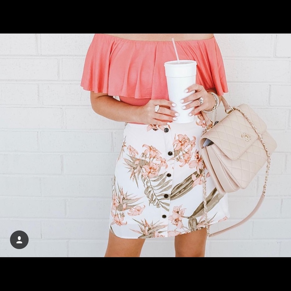 The Retail Therapist Women's skirt